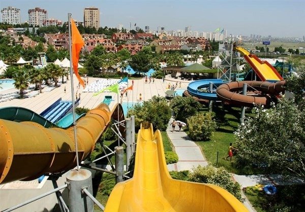 Aqua Club Dolphin Aquapark