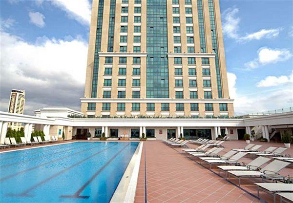 Marriott İstanbul Asia Havuz 2