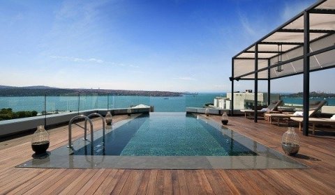 İstanbul Swissotel Havuz 2