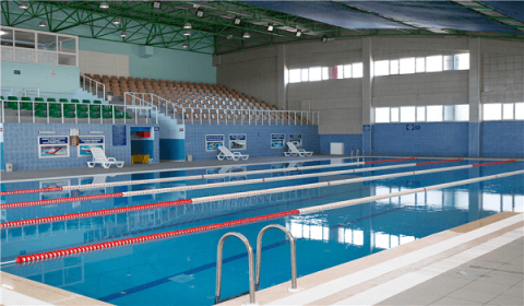 Arnavutköy Belediyesi Yüzme Havuzu